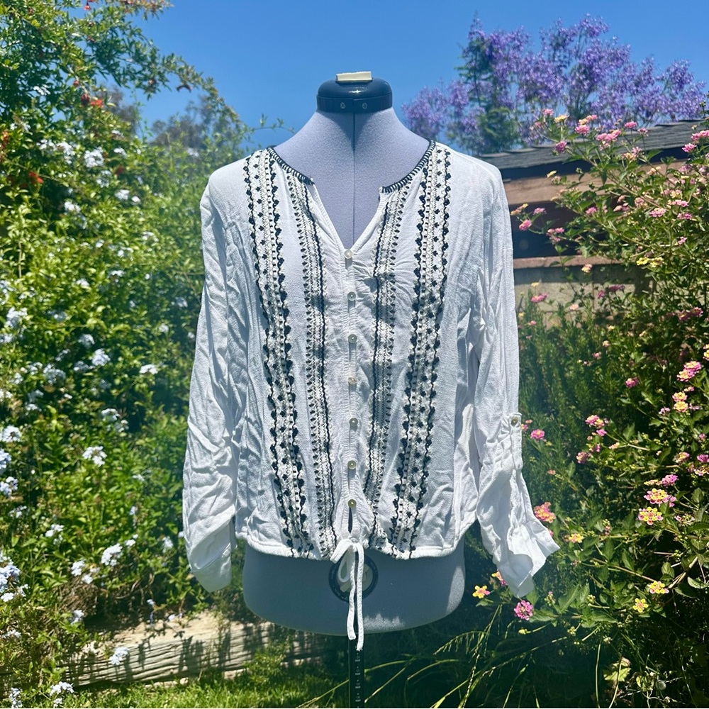 Love Stitch White and Black 3/4 Sleeve Tie Front Embroidered Button Up Blouse